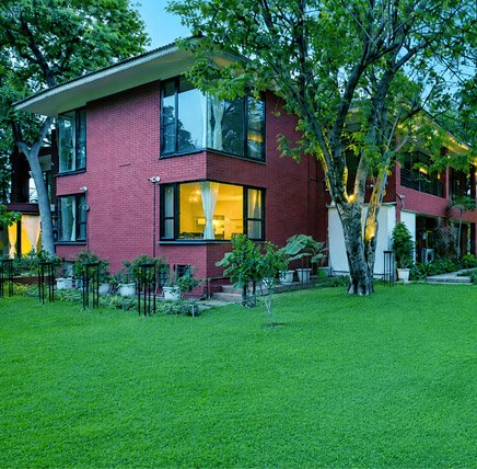 Villa with pool